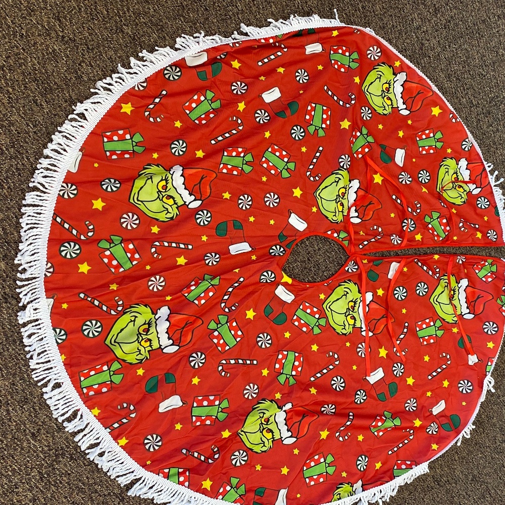 Tree skirt